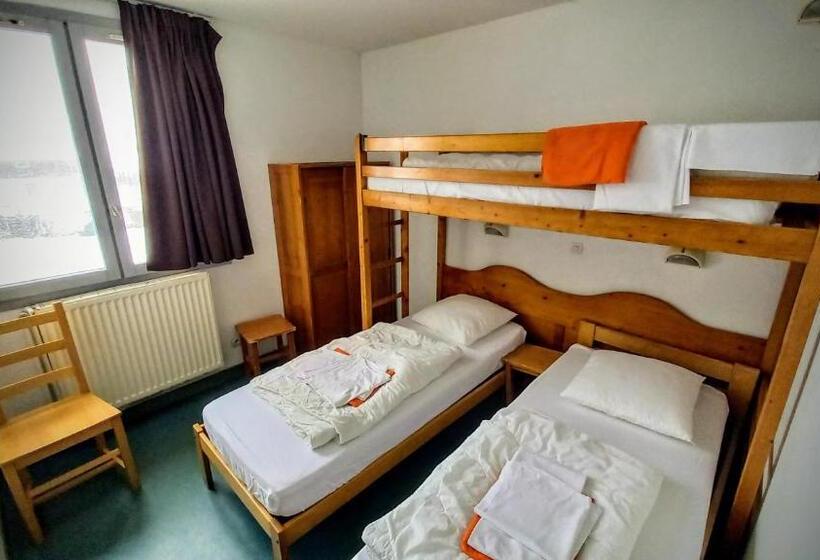 غرفة قياسية ثلاثية, Cis-ethic Etapes De Val Cenis