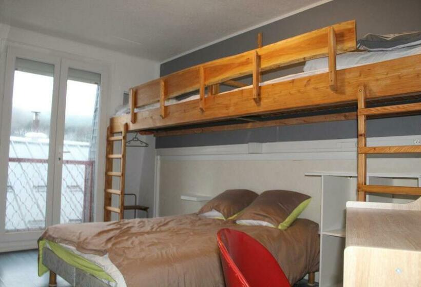 غرفة عائلية, Du Lac Au Bord Du Lac