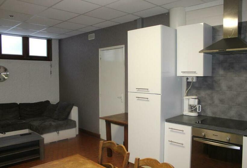 شقة غرفة واحدة, Du Lac Au Bord Du Lac