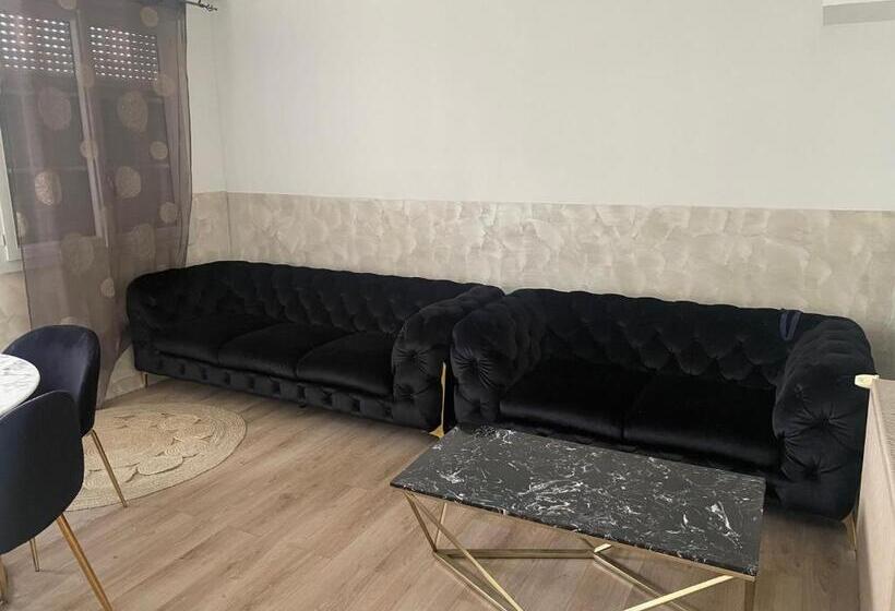 １ベッドルームのデラックスアパートメント, Family Hôtel