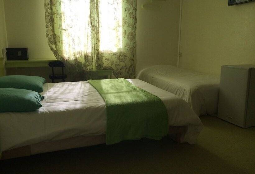 ファミリールーム, Family Hôtel