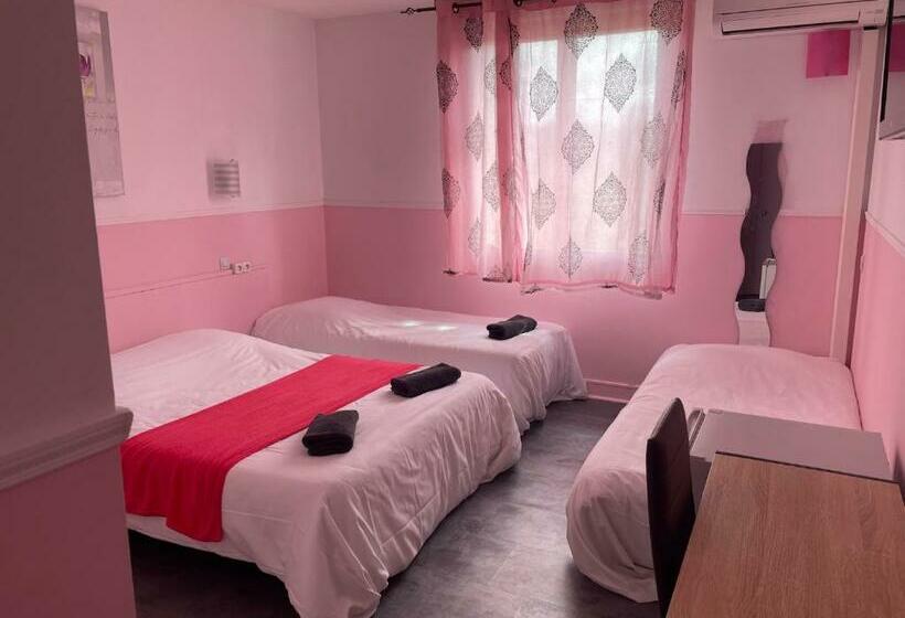 ファミリールーム, Family Hôtel