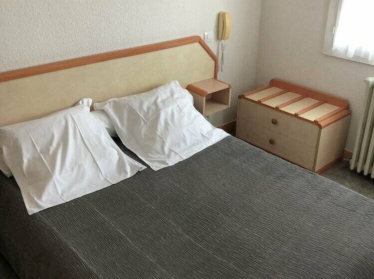 스탠다드 룸, Restaurant Jean Le Bon