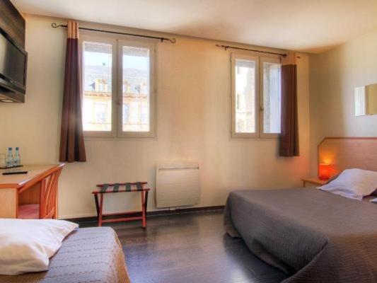 חדר סטנדרט לשלושה, Logis Hôtel Restaurant Le Drakkar