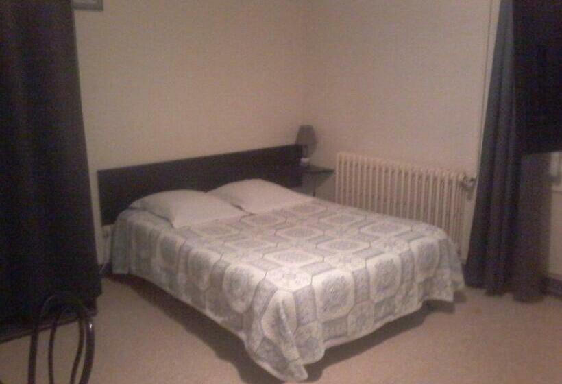 带花园景观的标准工作室, Hôtel Restaurant De La Gare