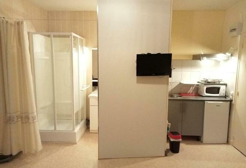 标准工作室, Hôtel Restaurant De La Gare