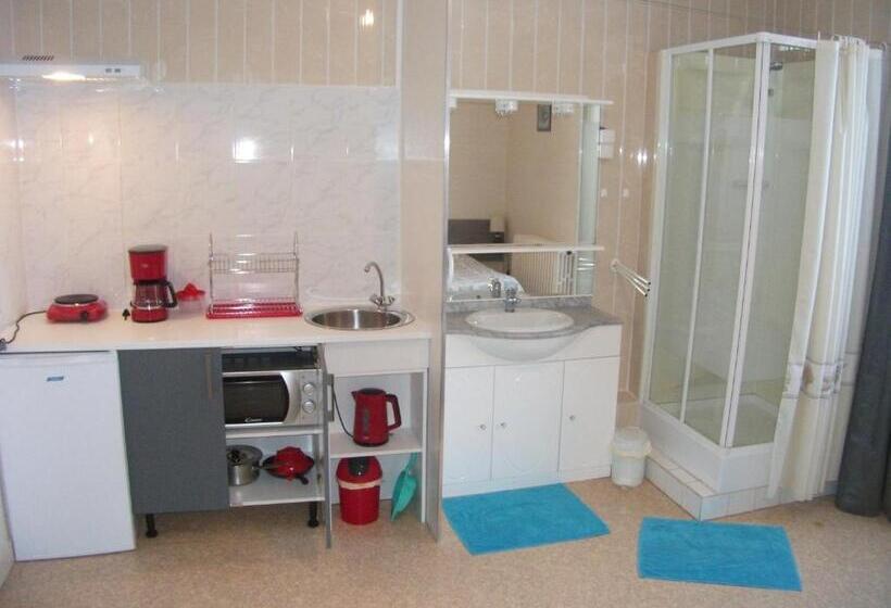 高级工作室, Hôtel Restaurant De La Gare