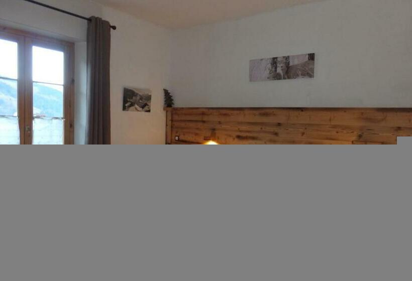 جناح مزوَّد بشرفة, Hôtel Viallet