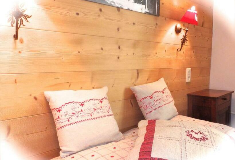 غرفة قياسية ثلاثية, Hôtel Viallet