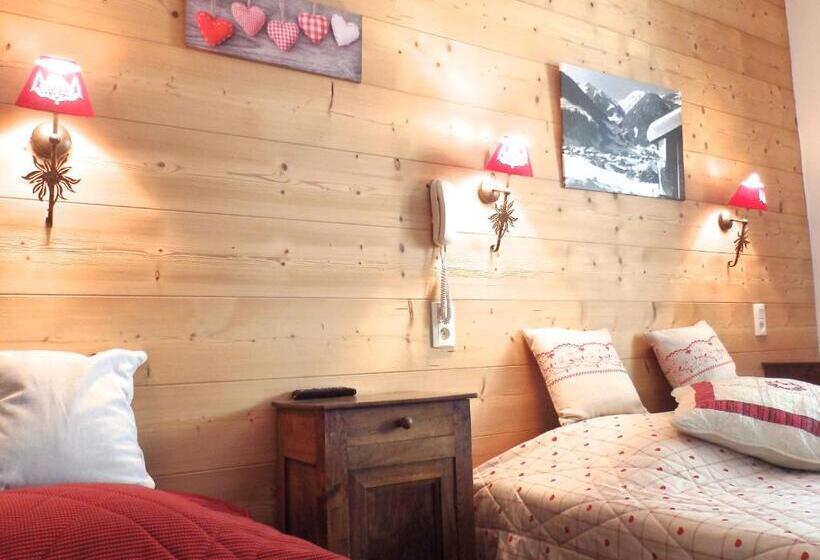 غرفة قياسية ثلاثية, Hôtel Viallet