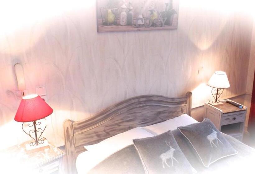 غرفة قياسية مطلة على الجبل, Hôtel Viallet