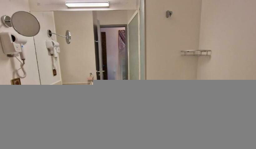 Номер Economy, Kyriad Direct Arpajon