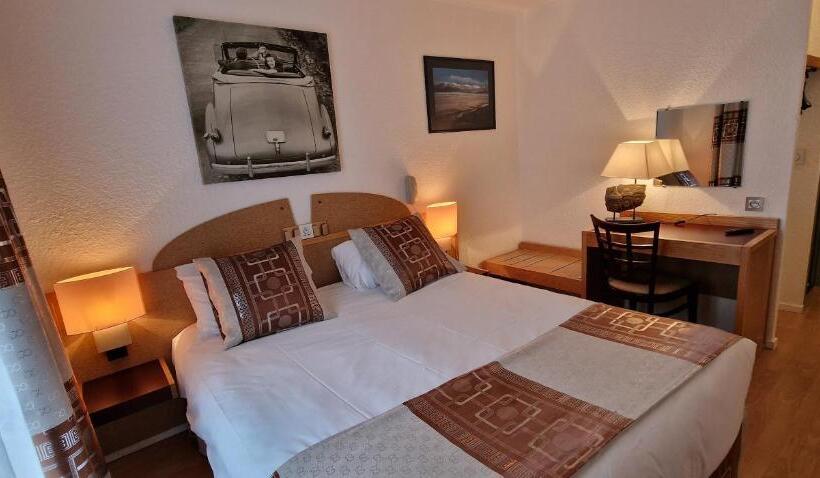 Номер Комфорт, Kyriad Direct Arpajon