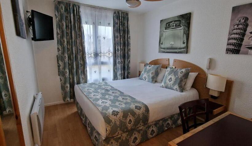 Номер Стандарт Двуспальная Кровать, Kyriad Direct Arpajon