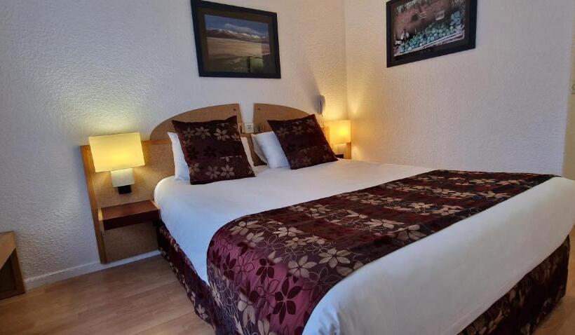 Номер Комфорт, Kyriad Direct Arpajon