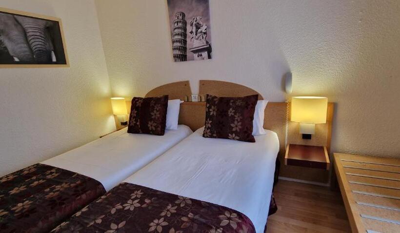 Номер Стандарт Двуспальная Кровать, Kyriad Direct Arpajon