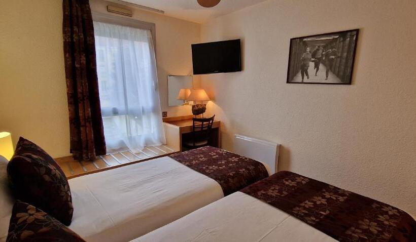 Номер Стандарт Двуспальная Кровать, Kyriad Direct Arpajon
