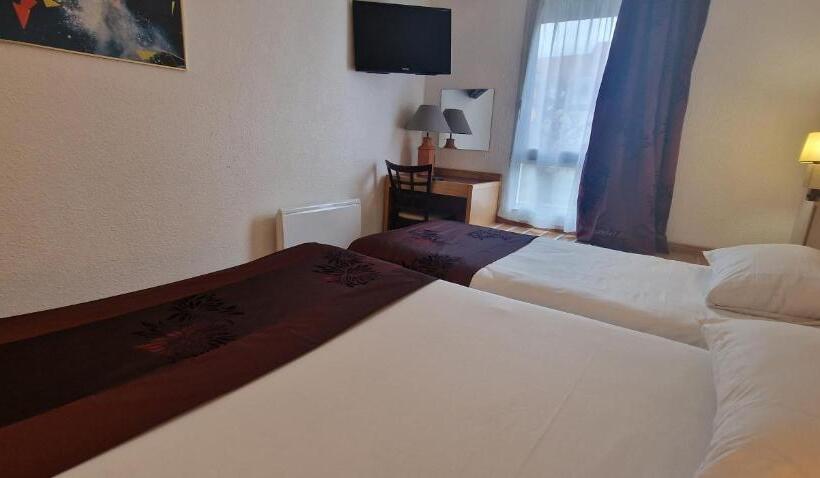 Номер Стандарт Двуспальная Кровать, Kyriad Direct Arpajon