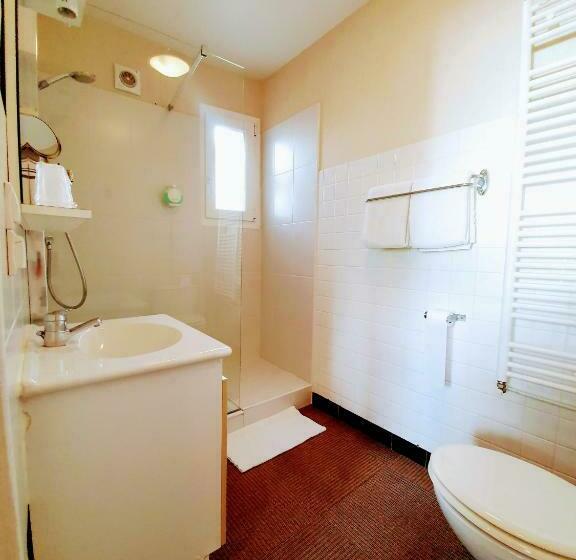 חדר סטנדרט, Le Toul  Broch