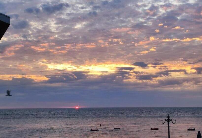 带1个卧室的带海景的公寓, Les Galets Bleus