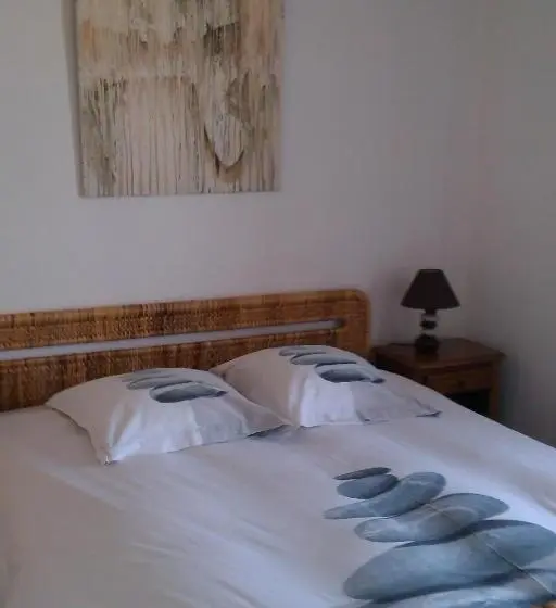 Standard room with outdoor bath, Les Galets Bleus