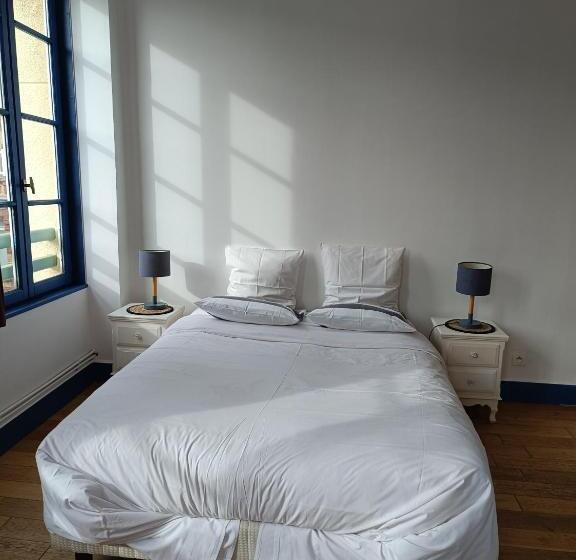 标准工作室, Les Galets Bleus