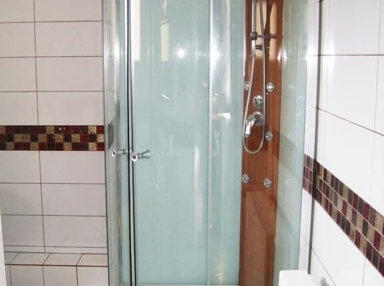 ファミリールーム, Restaurant Rive Gauche