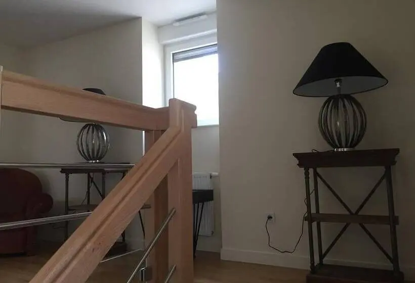 Talo 2 Makuuhuonetta, Bienvenue Chez Nous