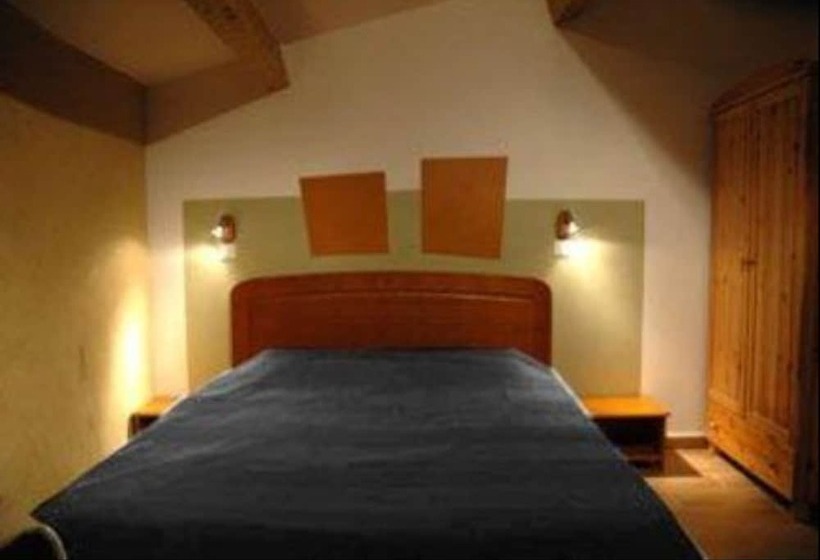 غرفة قياسية ثلاثية, Domaine Bellelauze