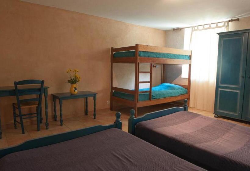 غرفة قياسية ثلاثية, Domaine Bellelauze