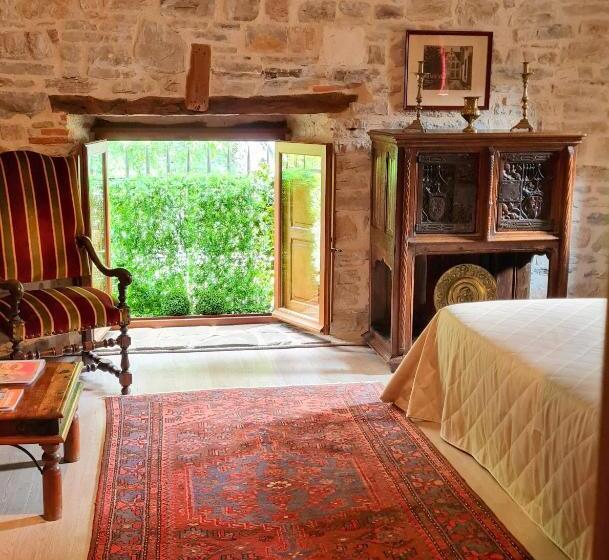 سوییت لوکس, La Maison Bakéa