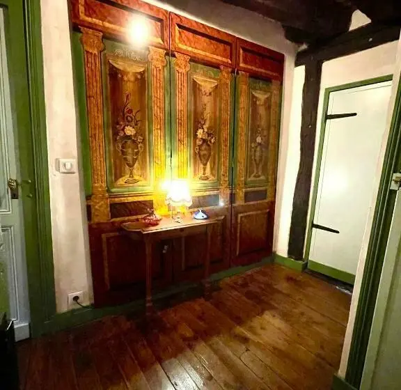 スタンダードルーム, Le Colombier De Cyrano Et Roxane