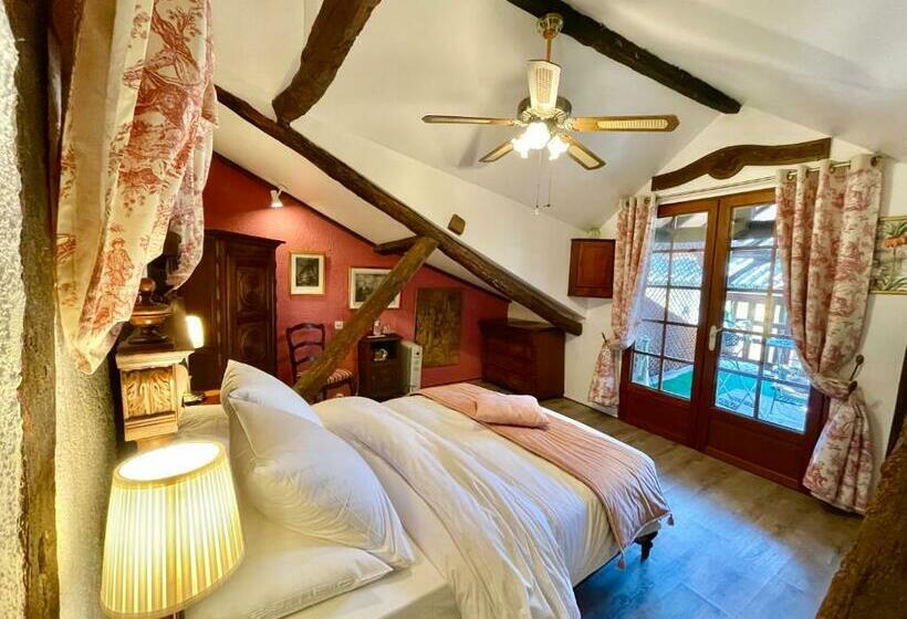 Номер Стандарт, Le Colombier De Cyrano Et Roxane