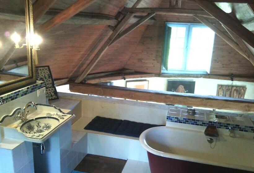 غرفة سوبيريور سرير كينج, Les Douves