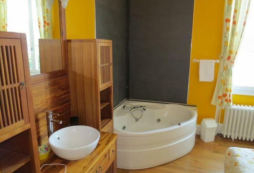 חדר סטנדרט נוף לבריכה, Manoir François 1er