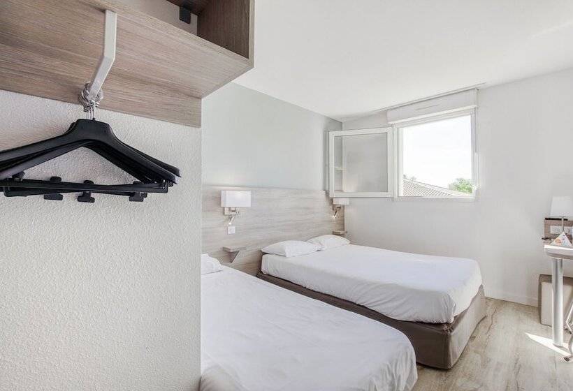 غرفة قياسية ثلاثية, Brit Hotel Clermont Lʼhérault