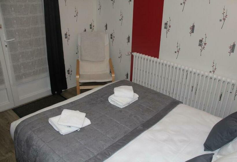 标准间, Au Petit Bonheur