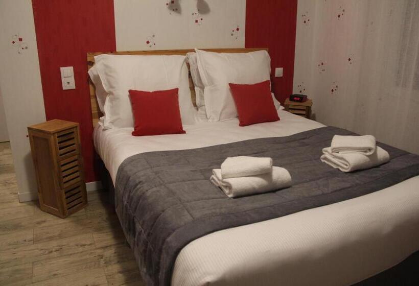 四人标准间, Au Petit Bonheur