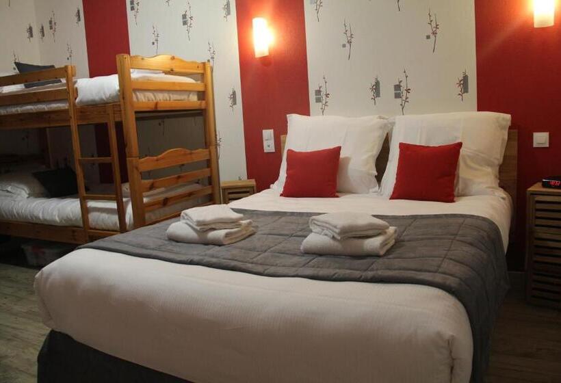 四人标准间, Au Petit Bonheur