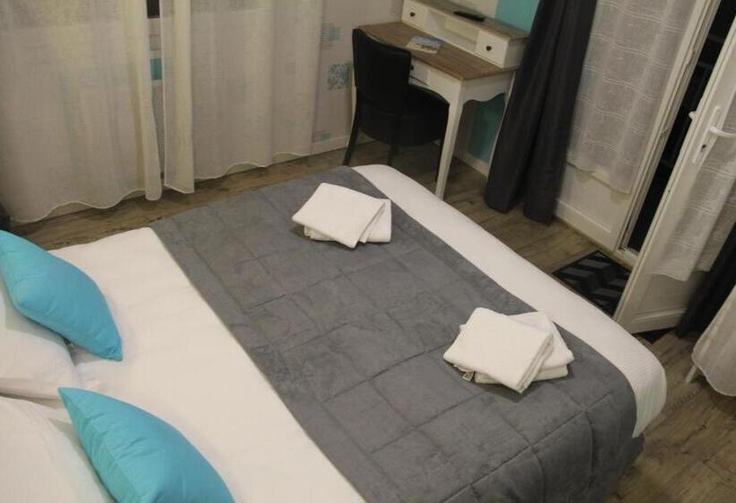 标准间, Au Petit Bonheur