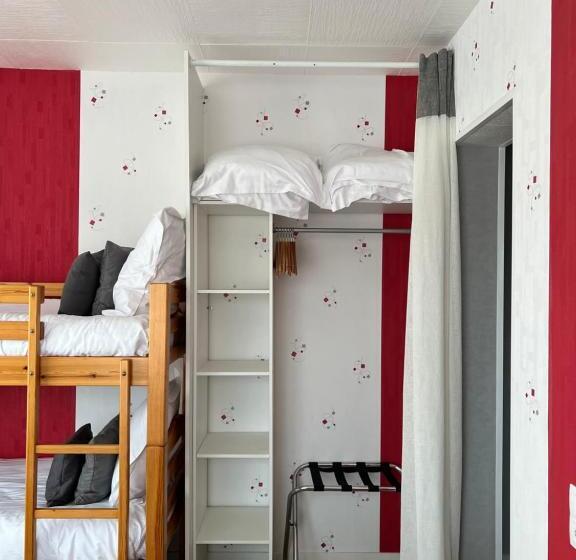 四人标准间, Au Petit Bonheur