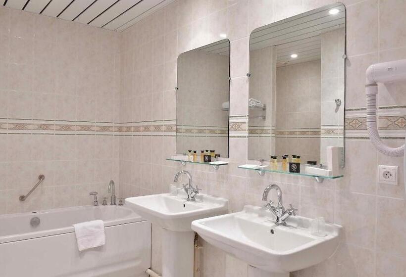 סוויטה, Castel Jeanson