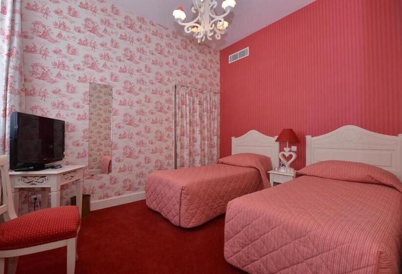 סוויטה משפחתית, Castel Jeanson