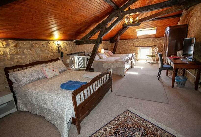 패밀리 룸, Hôtel De France Et De Russie