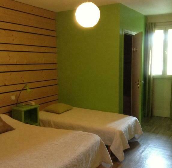 غرفة قياسية ثلاثية, L Hôtel L Astrée