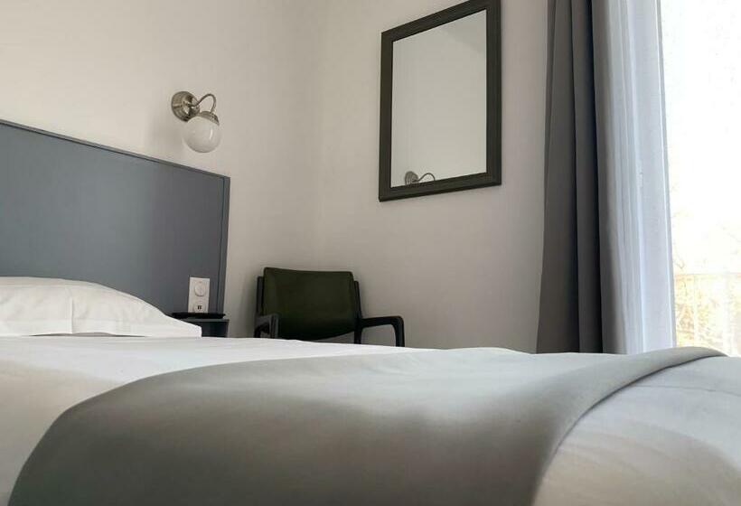 标准间, Les Arbousiers