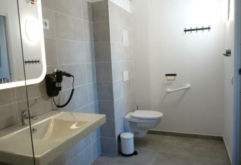 חדר סופריור, L Horloge Gourmande