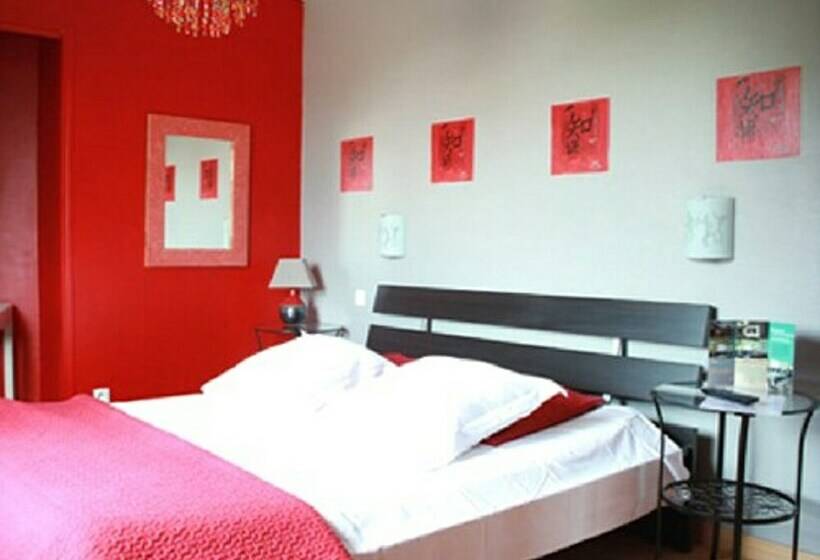 חדר סטנדרט, L Horloge Gourmande