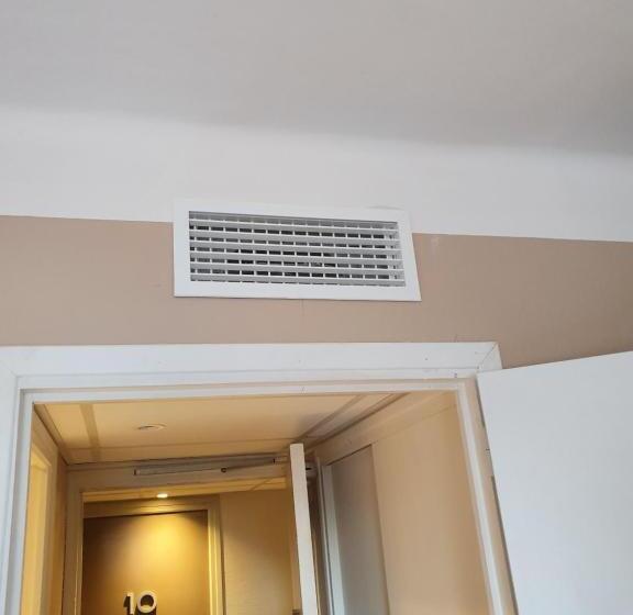 4인용 스탠다드 룸, Hôtel Restaurant Le Blueberry