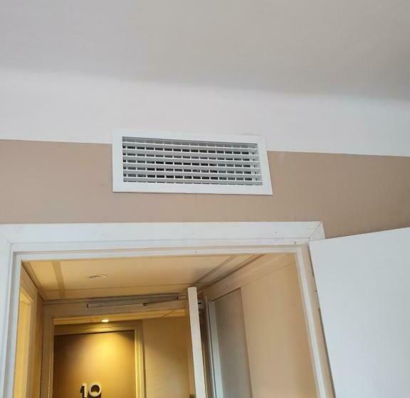 스탠다드 트리플 룸, Hôtel Restaurant Le Blueberry